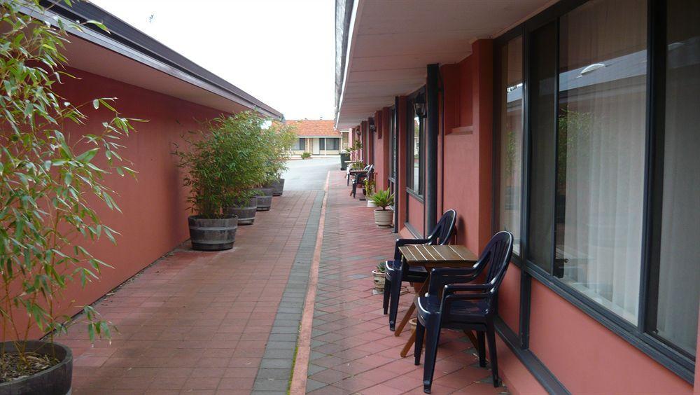 Albany Apartments Exteriör bild